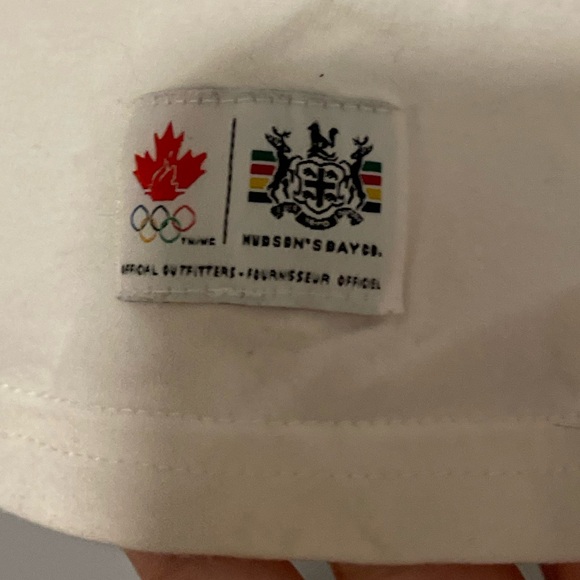 Hudson’s Bay Team Canada Olympics White Embroidered Short Sleeve T-Shirt - Picture 4 of 5